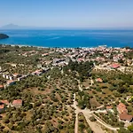 River - Escape With Pool And Views Appartement *