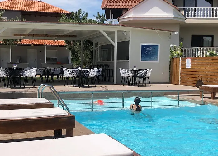 Апартаменты River *